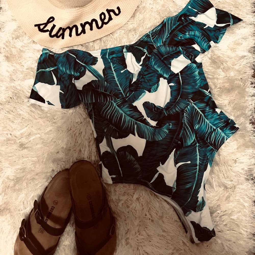 🌴 Shein Off The Shoulder Palm Leaf Swimsuit 🌴